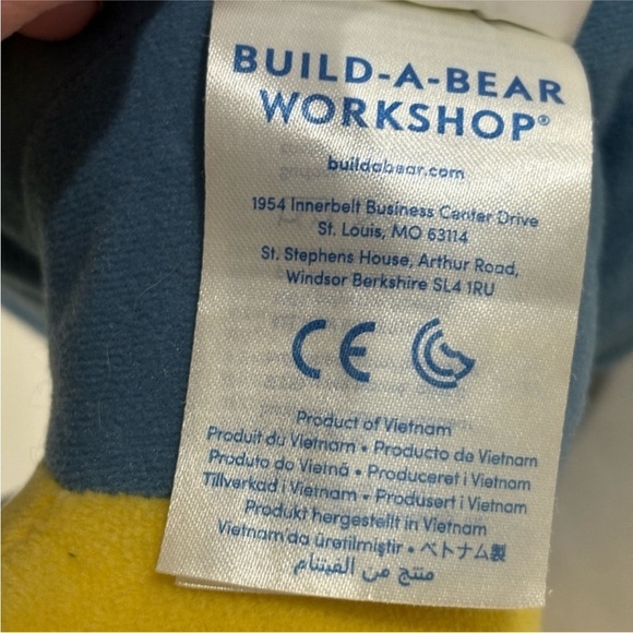 Minion Build a Bear Plush toy Stuart smiling stuffed animal yellow blue - Picture 7 of 8